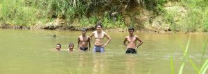 Panuwat-in middle surrounded by Myanamese labor